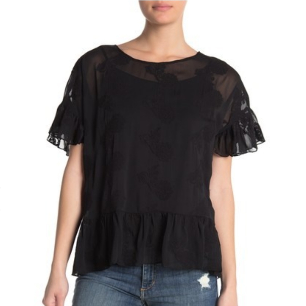 🆕 Vertigo * 50% OFF * Embroidered Sheer Lined Top